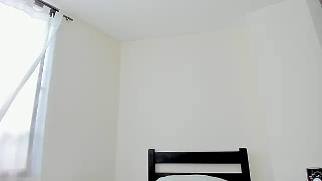 evely coelloo online show from 12/30/24, 08:04