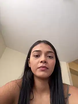 evely coelloo online show from 03/18/25, 09:32