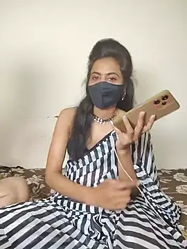 Snapshot of Raat_ki_rani_ chatting on 01/02/25, 10:01 Raat ki rani online show from 01/02/25, 10:01
