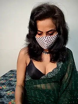 Snapshot of Raat_ki_rani_ chatting on 02/24/25, 09:00 Raat ki rani online show from 02/24/25, 09:00