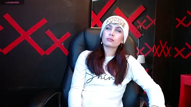  yuyi online show from 02/17/25, 11:23