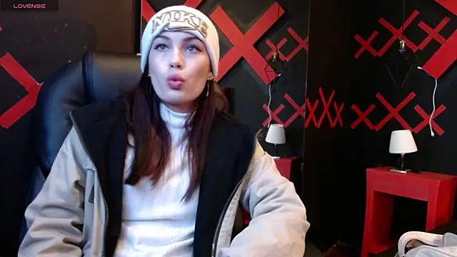  yuyi online show from 02/20/25, 11:31