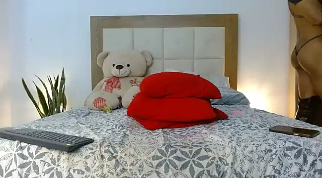 HELLEN SWEET6 online show from 02/15/25, 01:31