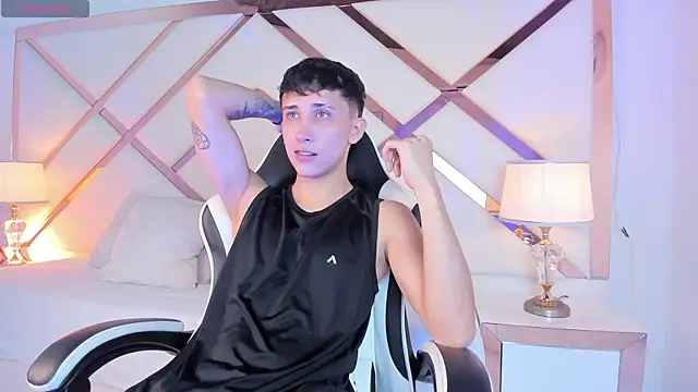 Snapshot of rome_hard chatting on 01/19/26, 12:42 rome hard online show from 01/19/26, 12:42