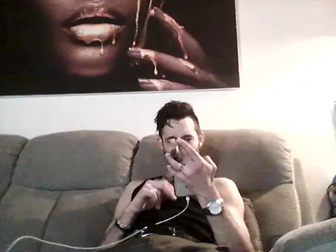 Snapshot of Bigkisslove chatting on 02/11/26, 01:10 Bigkisslove online show from 02/11/26, 01:10