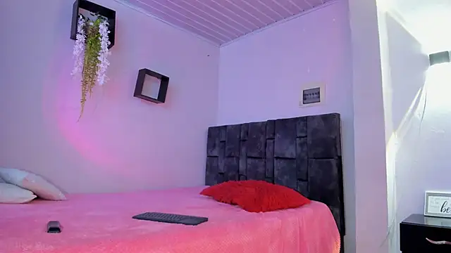 kitty myers online show from 09/13/25, 01:11