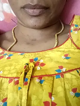 Snapshot of Ambika01 chatting on 10/06/25, 04:54 Ambika01 online show from 10/06/25, 04:54