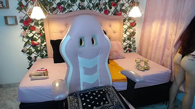 ElizabethSweet  online show from 11/04/25, 07:24