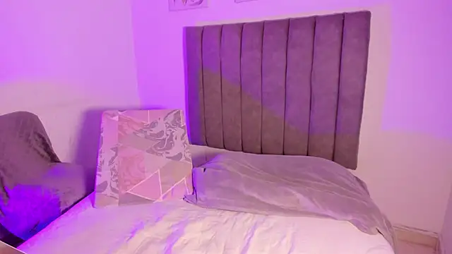 sarah  bigboobs online show from 02/15/26, 09:41