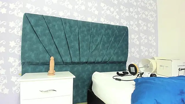 Snapshot of BritneySweet_ chatting on 12/07/24, 02:09 BritneySweet online show from 12/07/24, 02:09