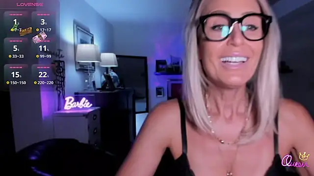 VelvetBarbie online show from 04/23/26, 11:29