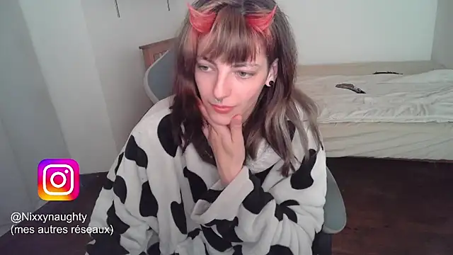 Snapshot of Nixxy_naughty chatting on 02/21/25, 12:16 Nixxy naughty online show from 02/21/25, 12:16