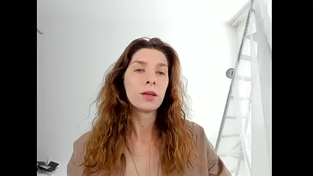 Snapshot of YourSuperModel chatting on 05/08/26, 06:30 YourSuperModel online show from 05/08/26, 06:30