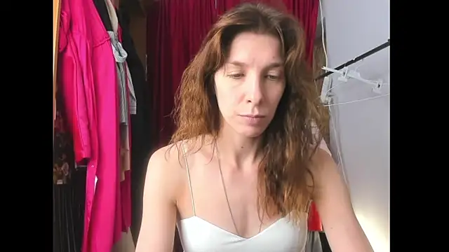 Snapshot of YourSuperModel chatting on 05/20/26, 06:19 YourSuperModel online show from 05/20/26, 06:19