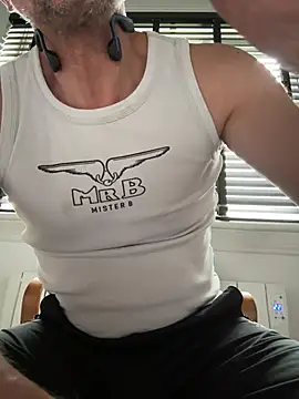 Snapshot of BrIonIcman1 chatting on 07/05/26, 03:41 BrIonIcman1 online show from 07/05/26, 03:41