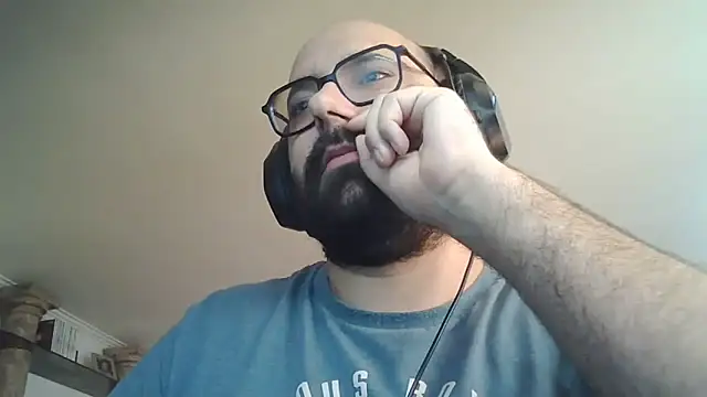 Snapshot of manokiitoo chatting on 03/27/26, 10:04 manokiitoo online show from 03/27/26, 10:04