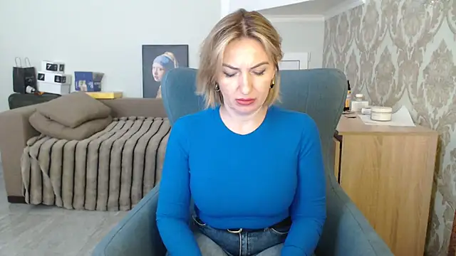 Mallinia online show from 04/21/26, 11:49