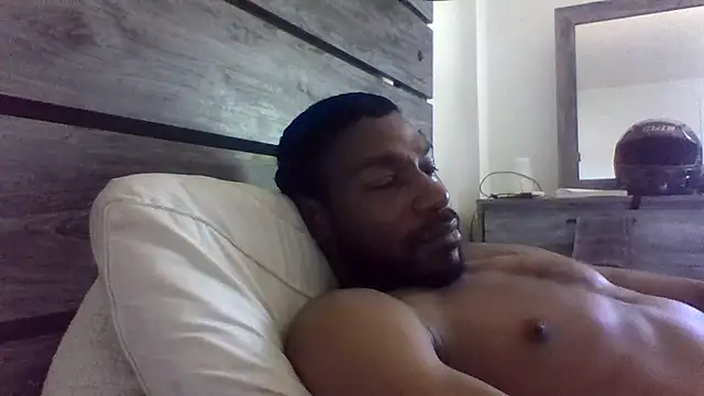 Snapshot of Mcoleman4642 chatting on 09/13/25, 03:34 Mcoleman4642 online show from 09/13/25, 03:34