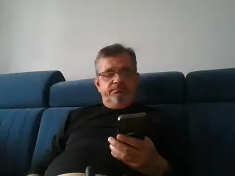 axecoman60 online show from 02/01/25, 11:54