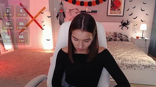 Bellla Haddid online show from 10/26/25, 01:44