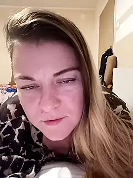 LunikaLunaX online show from 01/21/25, 08:21