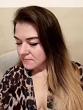 LunikaLunaX online show from 02/10/25, 07:17