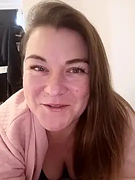 LunikaLunaX online show from 01/11/26, 09:47