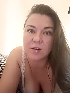 LunikaLunaX online show from 02/02/26, 09:52