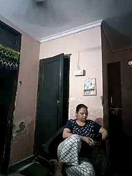 Kavya kapoor online show from 03/12/25, 01:08