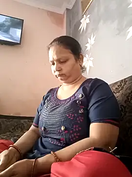 Kavya kapoor online show from 03/19/25, 02:16