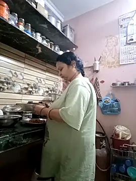 Kavya kapoor online show from 10/09/25, 02:42