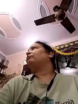 Kavya kapoor online show from 10/30/25, 05:02