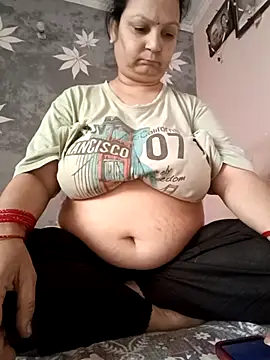 Kavya kapoor online show from 11/13/25, 03:05