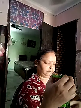 Kavya kapoor online show from 04/19/26, 02:11