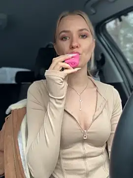 Devill Angel  online show from 11/20/25, 10:04