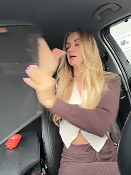 Devill Angel  online show from 04/04/26, 11:08