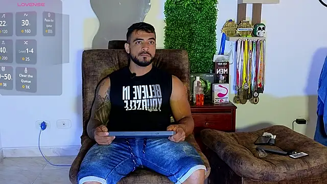 Snapshot of ERIC_HARRISON chatting on 03/08/25, 01:25 ERIC HARRISON online show from 03/08/25, 01:25