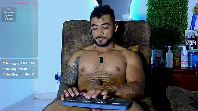 Snapshot of ERIC_HARRISON chatting on 03/14/25, 04:54 ERIC HARRISON online show from 03/14/25, 04:54