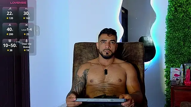 Snapshot of ERIC_HARRISON chatting on 03/18/25, 01:10 ERIC HARRISON online show from 03/18/25, 01:10