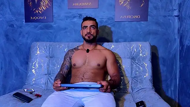 Snapshot of ERIC_HARRISON chatting on 09/20/25, 01:28 ERIC HARRISON online show from 09/20/25, 01:28