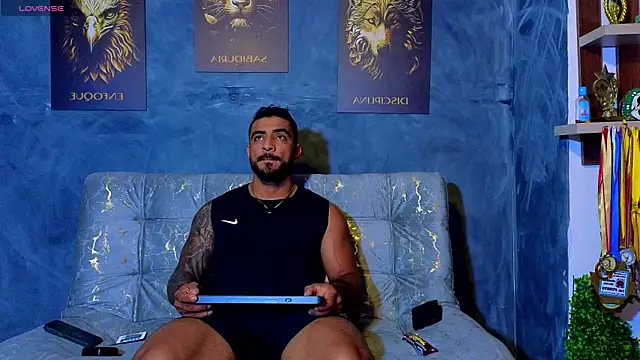 Snapshot of ERIC_HARRISON chatting on 09/21/25, 10:33 ERIC HARRISON online show from 09/21/25, 10:33