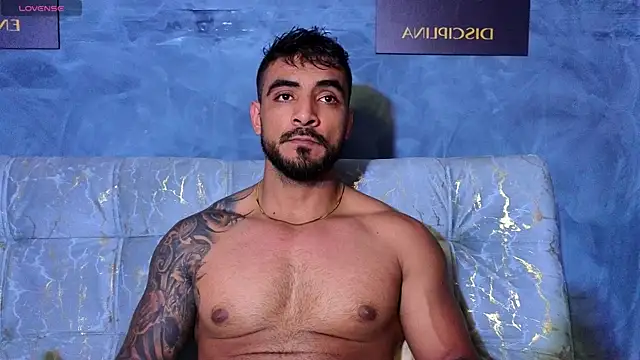 Snapshot of ERIC_HARRISON chatting on 10/12/25, 10:20 ERIC HARRISON online show from 10/12/25, 10:20