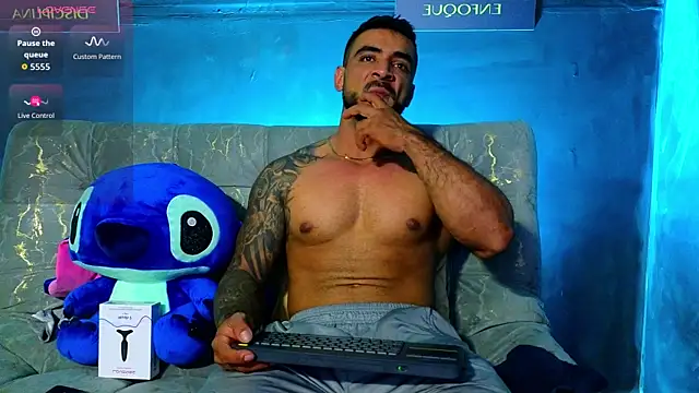 Snapshot of ERIC_HARRISON chatting on 11/13/25, 02:21 ERIC HARRISON online show from 11/13/25, 02:21