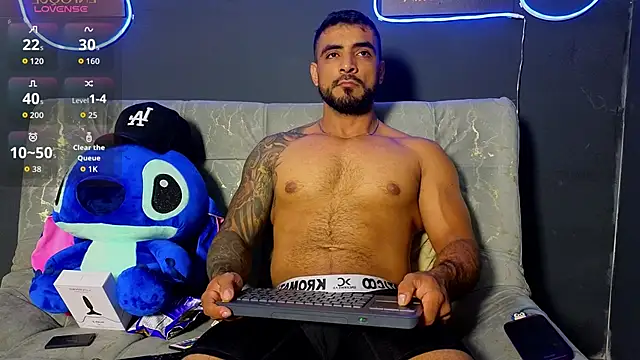 Snapshot of ERIC_HARRISON chatting on 12/03/25, 02:52 ERIC HARRISON online show from 12/03/25, 02:52