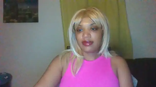 Snapshot of thekelliecapri chatting on 06/04/26, 04:29 thekelliecapri online show from 06/04/26, 04:29