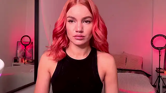 Heidi11 online show from 01/29/25, 02:32