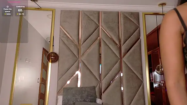 Snapshot of Lola_King chatting on 02/15/25, 04:25 Lola King online show from 02/15/25, 04:25