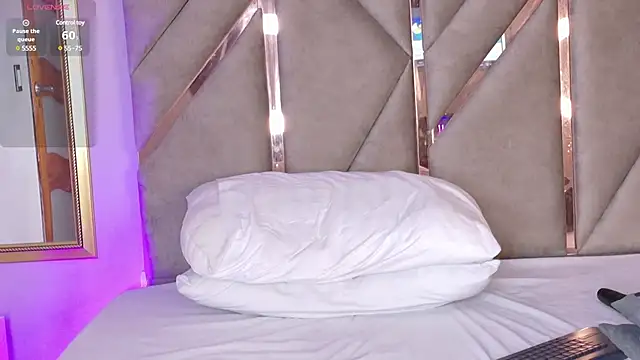 Snapshot of Lola_King chatting on 02/22/25, 09:01 Lola King online show from 02/22/25, 09:01