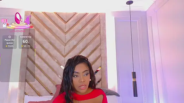 Snapshot of Lola_King chatting on 09/10/25, 04:01 Lola King online show from 09/10/25, 04:01