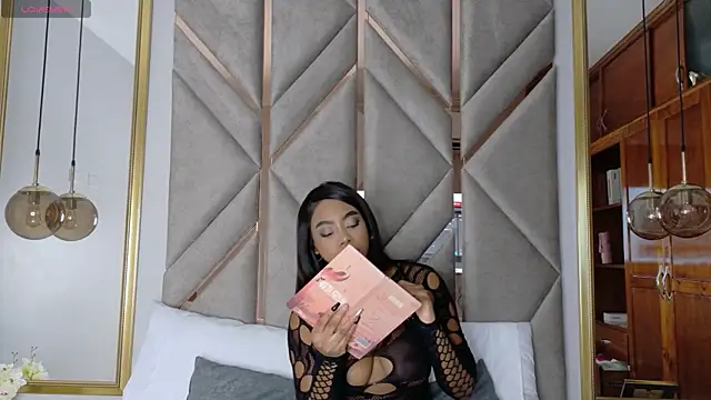 Snapshot of Lola_King chatting on 10/02/25, 07:21 Lola King online show from 10/02/25, 07:21